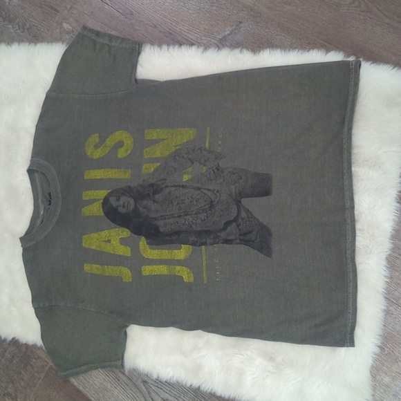 JANIS JOPLIN Live At Carnegie Hall Graphic Tee ~ NWOT - Picture 5 of 10